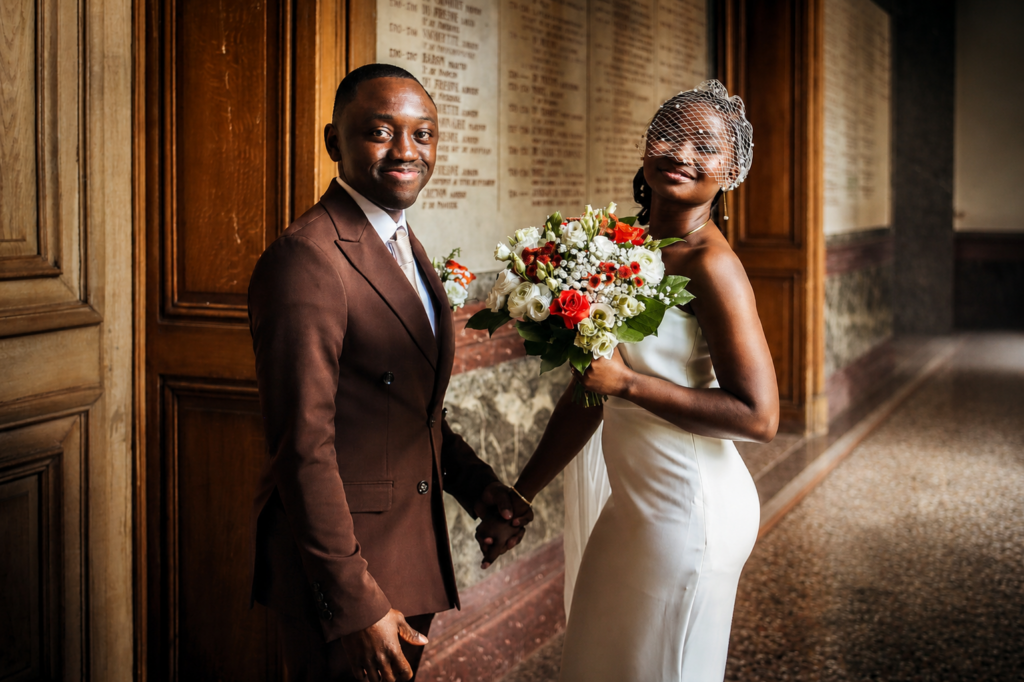 Couple de mariés avant leur union civil