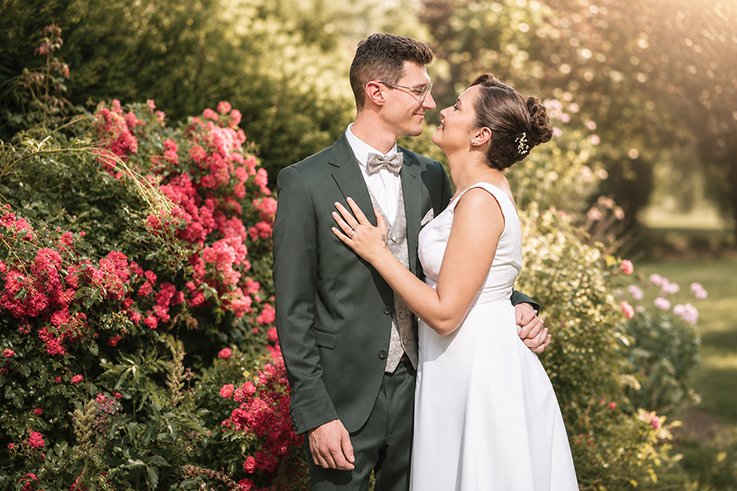 photo d'un jolie couple dans un parc à Amiens
