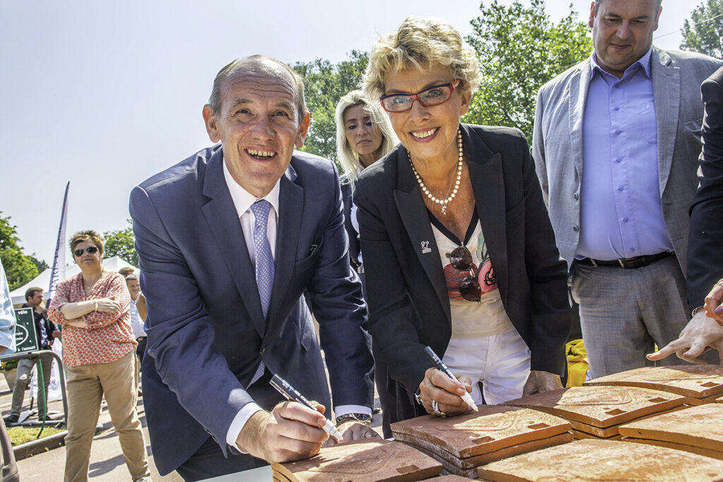 Signature lors d’un événement professionnel à Amiens
